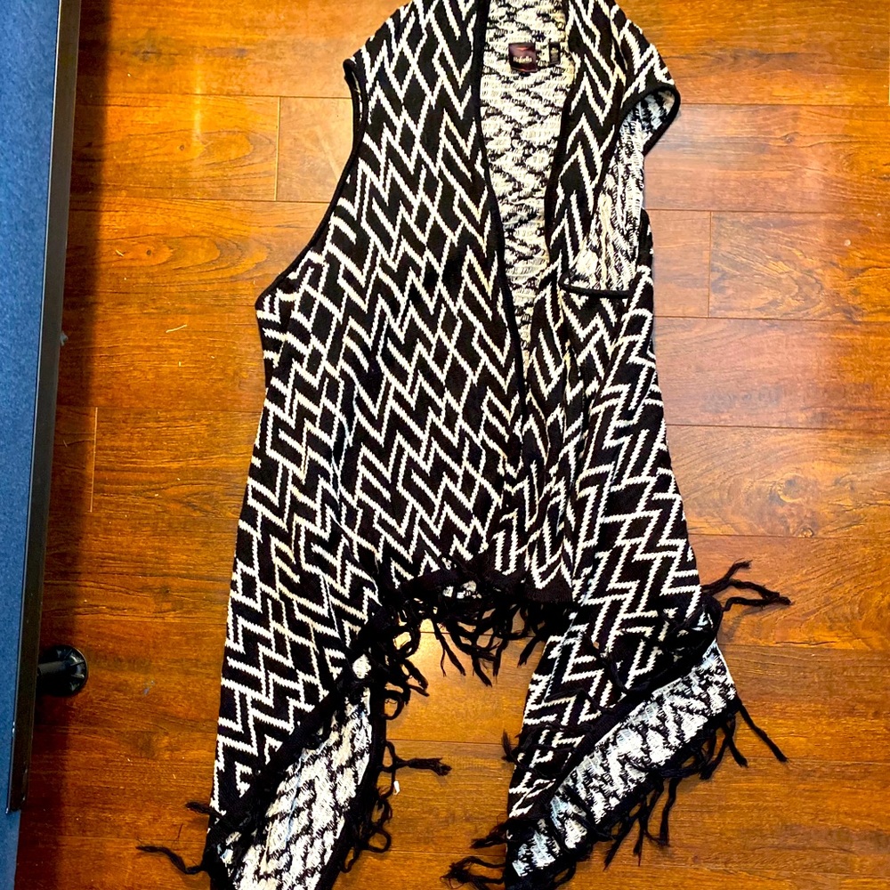 Adorable BoHo vest ☀️
